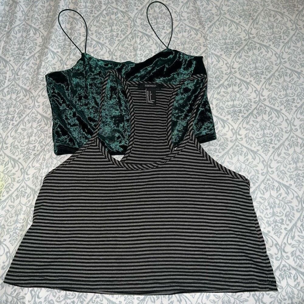 Green velvet and Flowy striped crop top bundle size S